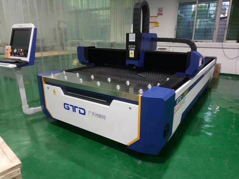 500W光纖激光切割機(jī)能切多厚材料