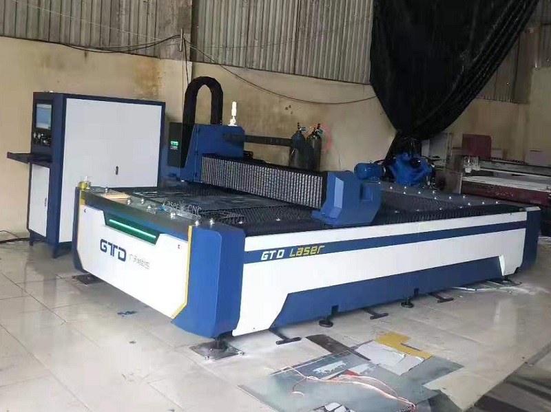 1500W光纖激光切割機(jī)怎么樣 價(jià)格多少錢(qián)