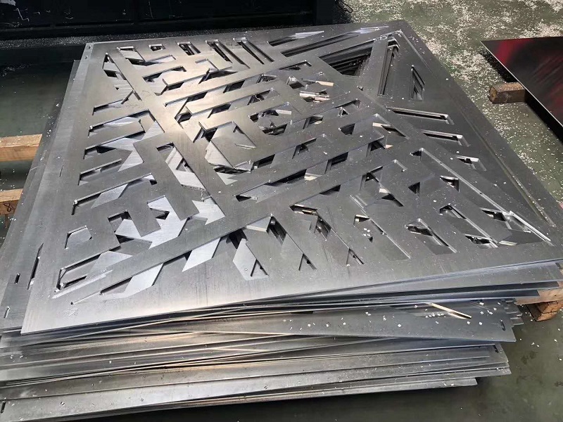 鋁板雕刻機粘刀原因及解決方法